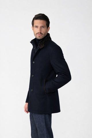 Cappotto in lana vergine e cashmere con collo in pelliccia