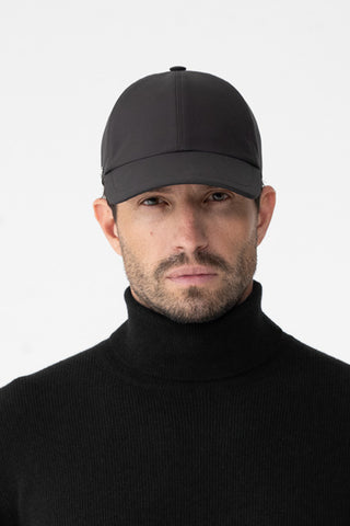 Cappello in tessuto tecnico
