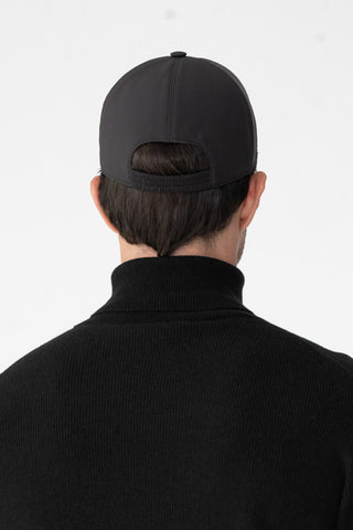 Cappello in tessuto tecnico